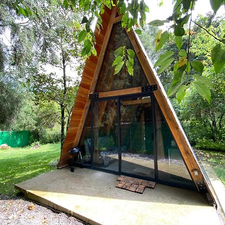 Cabanas Alpina, Romantica Y Acogedora A 10 Minutos Del Centro 테포츨란 외부 사진