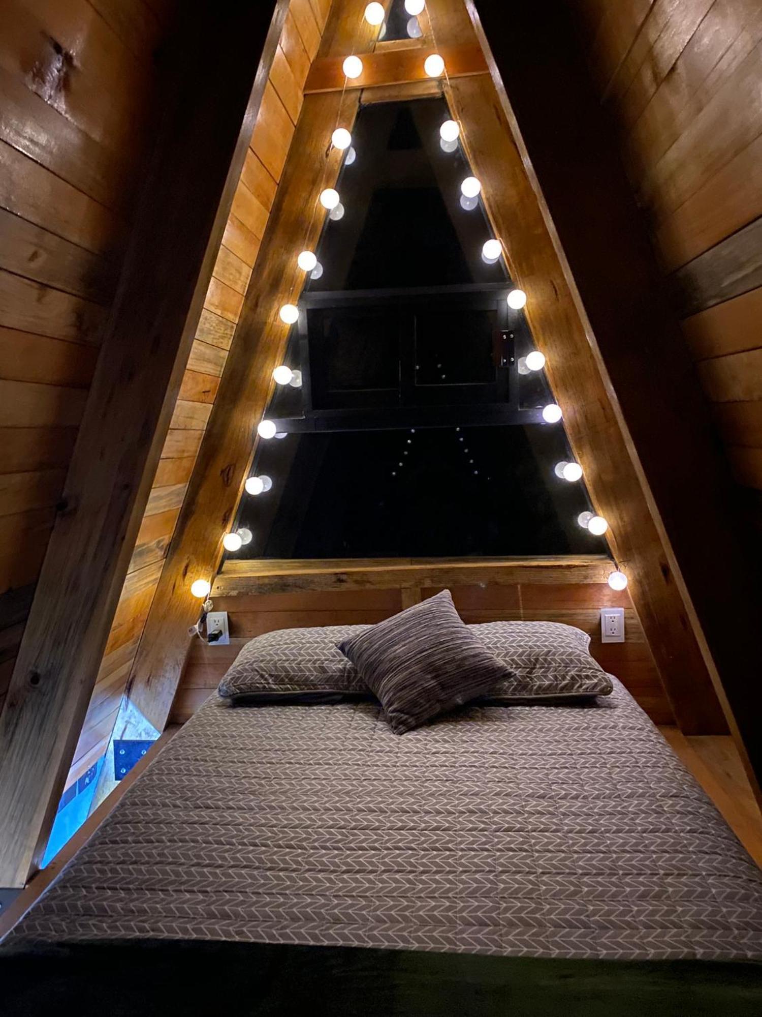 Cabanas Alpina, Romantica Y Acogedora A 10 Minutos Del Centro 테포츨란 외부 사진