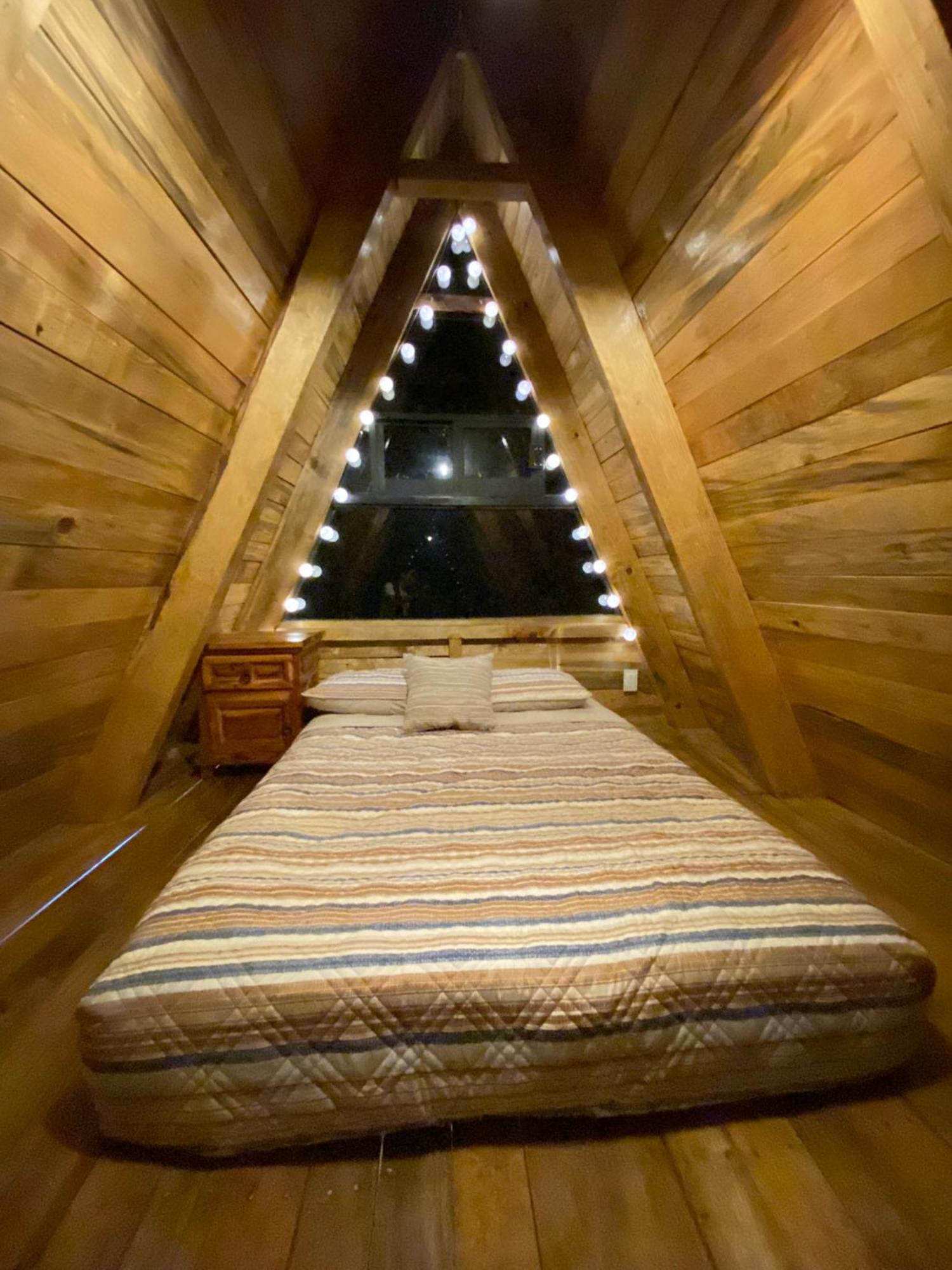Cabanas Alpina, Romantica Y Acogedora A 10 Minutos Del Centro 테포츨란 외부 사진